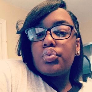 Meet your Posher, Nya